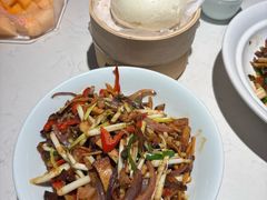 芹菜芽炒肉丝-宋徽厨·安徽菜(安庆绿地店)