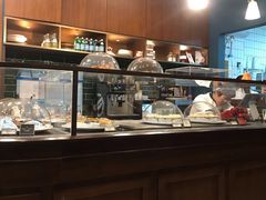 面包甜点陈列柜-Pie Bird(新闸路店)