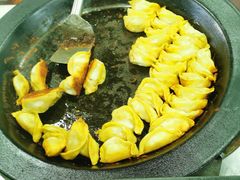 鲜肉锅贴/只-味一早餐(新芝路店)