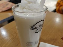 优格奶昔-Tube station站点比萨(王府井百货店)