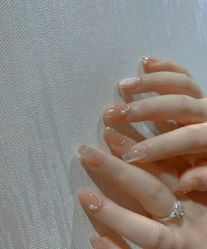 -悦指间美甲美睫