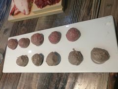 牛肉双丸拼盘-牛缘村·贵州黄牛肉火锅(西善桥店)