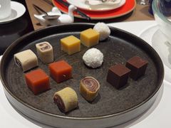 -皇城根·鲁菜济南菜·吊炉烤鸭·炒鸡鱼头(济南旗舰店)