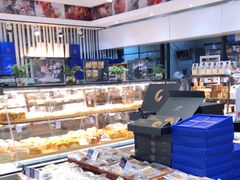 面包甜点陈列柜-皇后西斯汀饼店(文化路店)