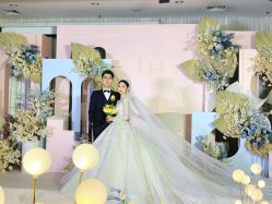 -欣薇婚纱(新源乐汇城店)