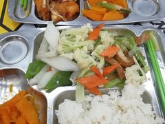 -北京外国语大学东院食堂