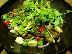 干锅牦牛肉-缘生态云南菜·野生菌庭院餐厅(华侨城店)