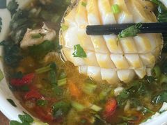 -濠轩阁特色生蚝火锅(水湾路店)