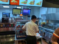 -汉堡王(房山绿地缤纷城店)