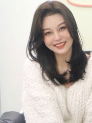 -AYO SALON