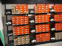 -NIKE北京赛特换季优惠店