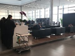 -天津波士信达奔驰4S店(卫津南路店)