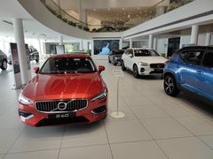 -杭州中沃沃尔沃4S店(滨江区店)