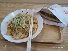 -驴世家驴肉火烧·凉皮·胡辣汤(五道口店)