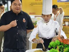 -南方毅源大酒店(广州番禺长隆南村万博地铁站店)
