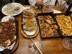 -老东镇啤酒屋海鲜加工·蒸汽海鲜·海鲜烧烤(台东店)