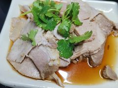 特色肘肉-亮亮面馆(经六路店)
