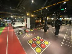-VLines耀能运动24小时·月付制健身(京广桥店)