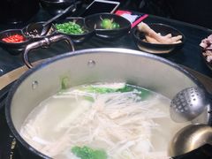 -凤园椰珍·臻品椰子鸡(保利时光里店)