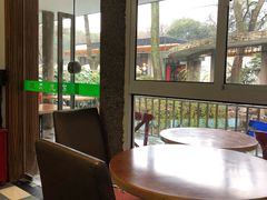 靠窗位-绿野餐厅(上海动物园店)
