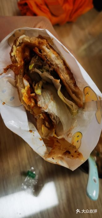 路边摊胡同里(星城商厦店)图片