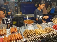 -席娜卡琳火车铁道夜市