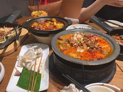 -云海肴·汽锅鸡·云南代表菜(天山百盛优客店)