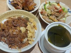-红猪卤肉饭(大西洋美食城店)