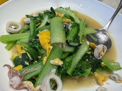 小白菜炒笔管鱼-悦融琥珀·京鲁菜·海味珍品(西单店)