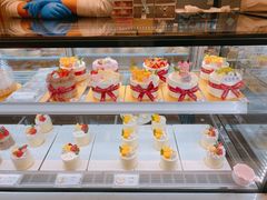 -花花卷卷·鲜食蛋糕(静安久光百货店)