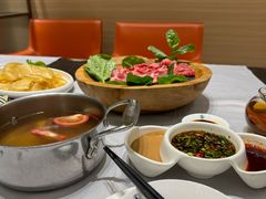 -红鼎豆捞·非遗鲍皇汤火锅(宝丰路店)