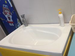 -鱼乐贝贝婴幼儿游泳中心(梅江印象城店)