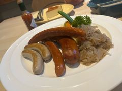 -LENBACH兰巴赫西餐啤酒坊(大连东港店)