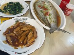 -七的湖·晚芳亭·阳澄湖农家菜·大闸蟹(莲花岛店)