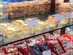 -红宝石·鲜奶小方·海派西点房(南丹店)