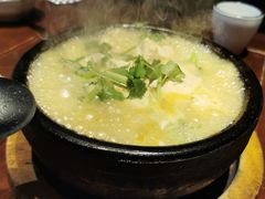 石锅煨本地豆腐-Local泰莲庭(虹鳟鱼店)