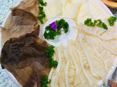 -慢丽江·云南野生菌土鸡锅(付家庄店)