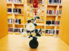 -漕河泾街道图书馆(漕河泾社区文化活动中心店)