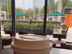 -星巴克臻选(惠州华贸天地1楼店)