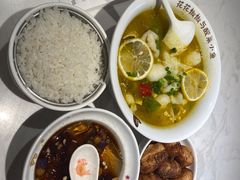 -渝是乎酸菜鱼(龙旗购物中心店)