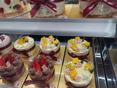 -花花卷卷·鲜食蛋糕(静安久光百货店)