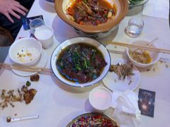 -霄汉牛三鲜湖北砂锅菜(万松园2店)