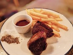 -羽深肉铺 Steak & Wine