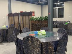 大堂-陈岱后山窑鸡店