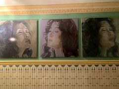 -Nathalie Djurberg与Hans Berg“牛皮纸包裹的月亮”-Prada荣宅当季展览