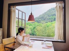靠窗位-素描餐厅(灵隐天竺店)