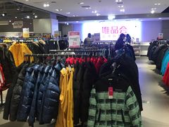-唯品会(北京国瑞城店)
