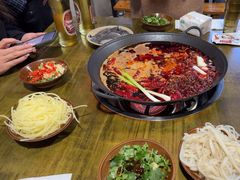 -黄潇洒老火锅(九眼桥宏济巷店)