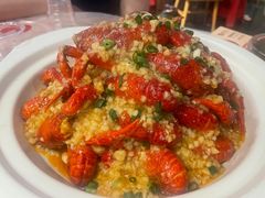 -肥肥虾庄·金牌油焖大虾(沙湖店)