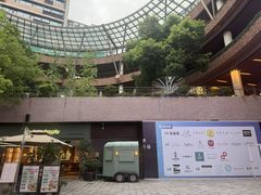 -瑞虹新天地月亮湾